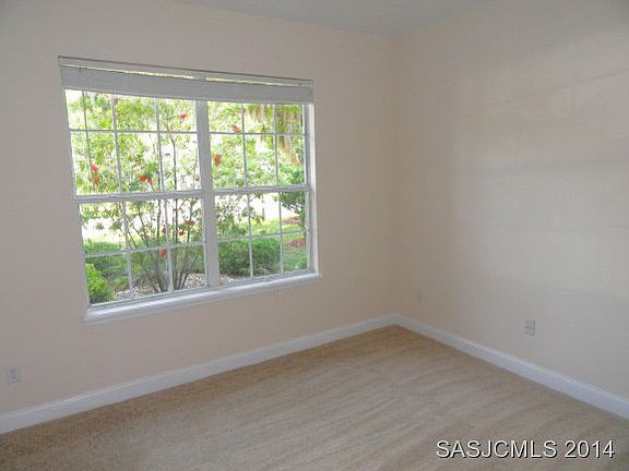 3rd image of 1419 Barrington Cir