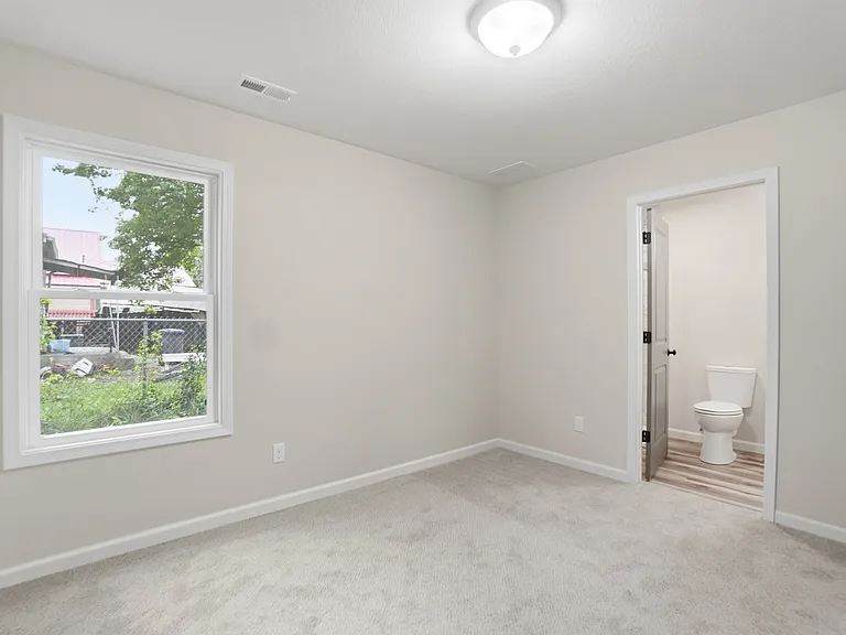 1626 Howell St #101 — Photo 14