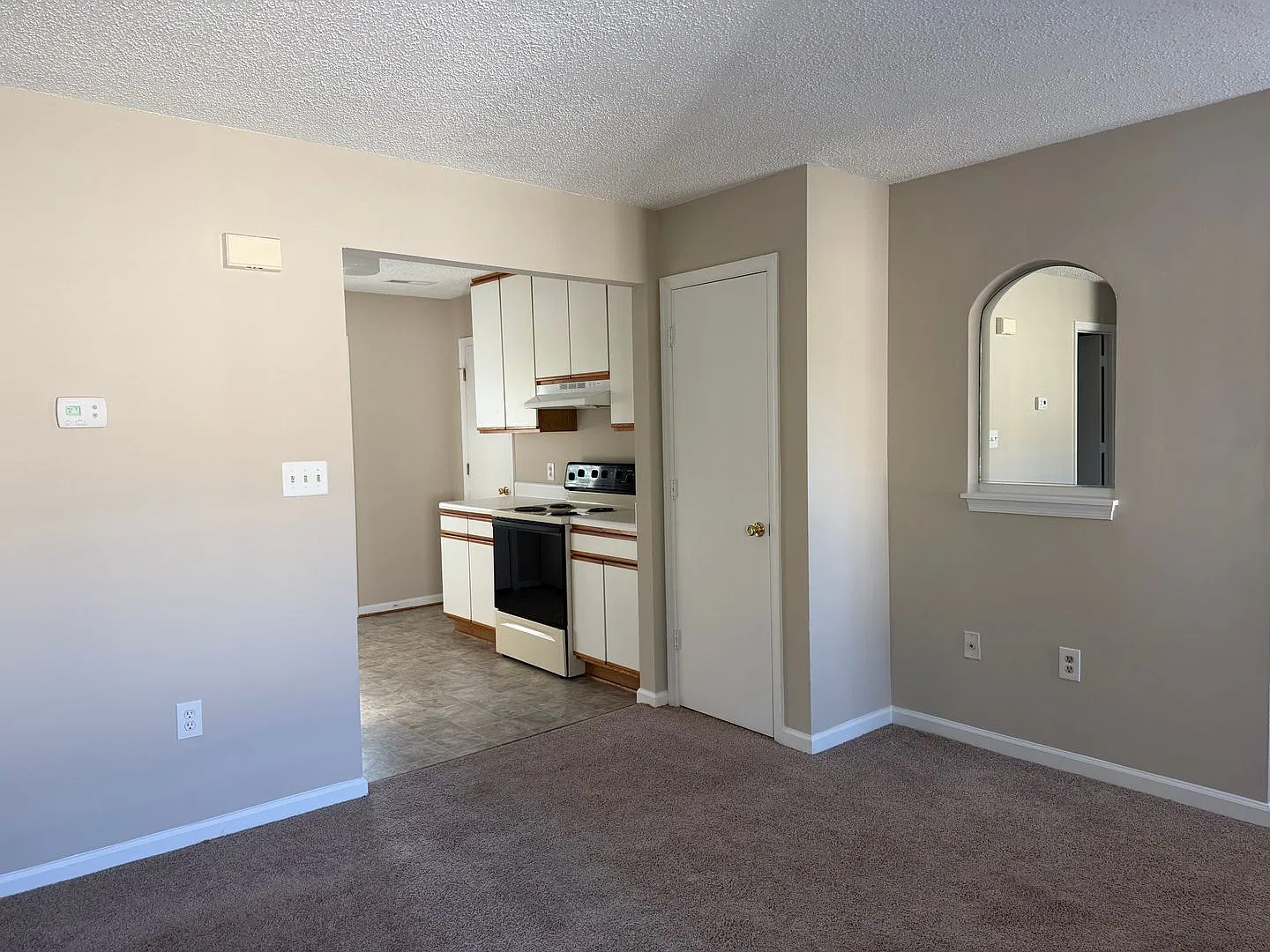 5822 - 5824 Raiford Circle — Photo 4