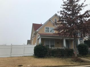 1401 Island Town Dr, Memphis, TN 38103