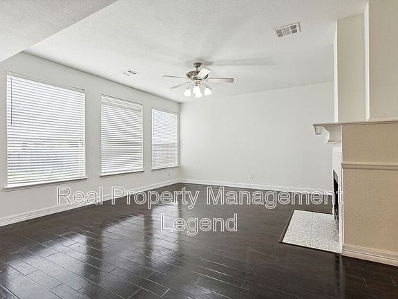 5th image of 5012 Boxwood Ln