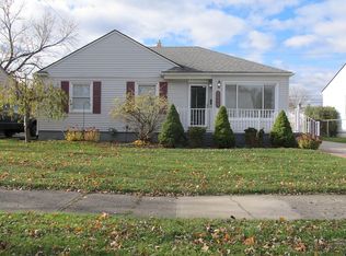 1500 Hampton Rd, Mount Clemens, MI 48043