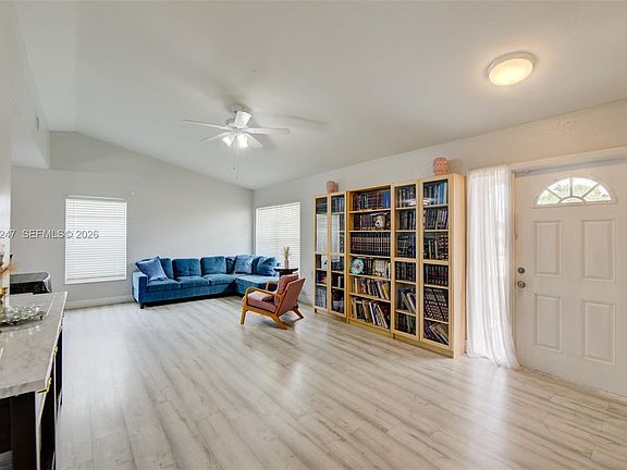 4th image of 7454 NW 48th Pl