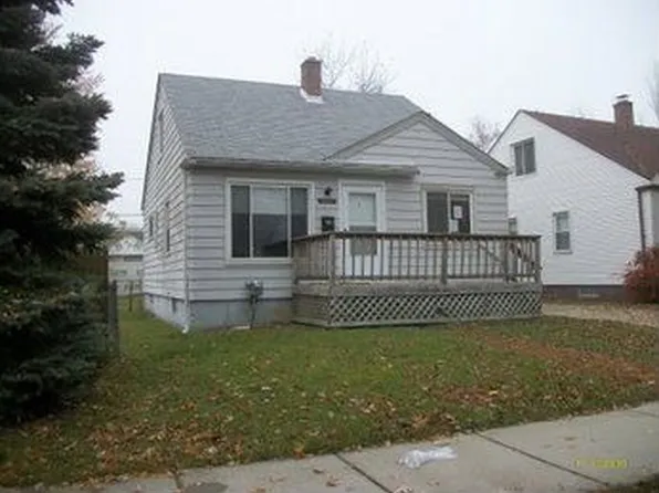 28809 Hillview St, Roseville, MI 48066