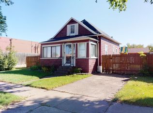 621 S 16th St, Grand Forks, ND 58201