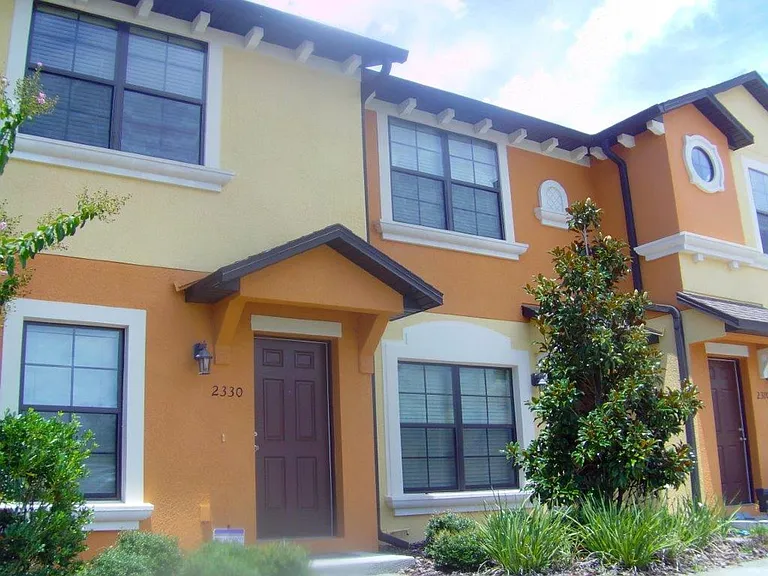 2310 Trillium Park Ln — Photo 1