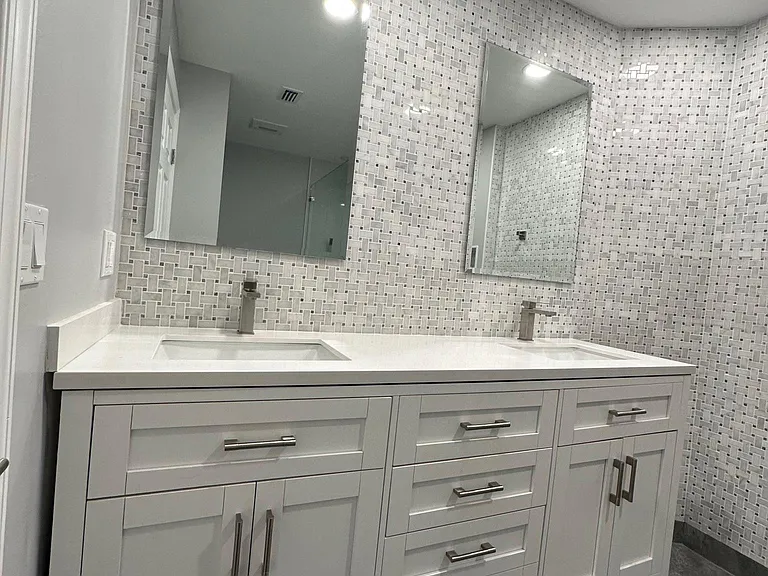 65 Pelican Pointe Dr #202 — Photo 28