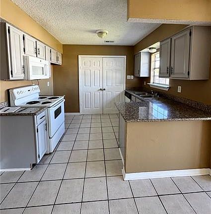 2nd image of 8765 Houma Dr