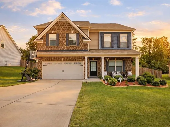 49 Berkford Cir, Hiram, GA 30141