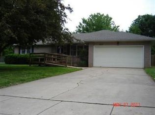 1255 W Westview St, Springfield, MO 65807