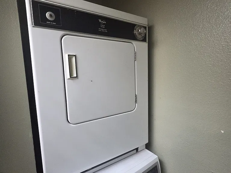 1300 Golden Cir #210 — Photo 7