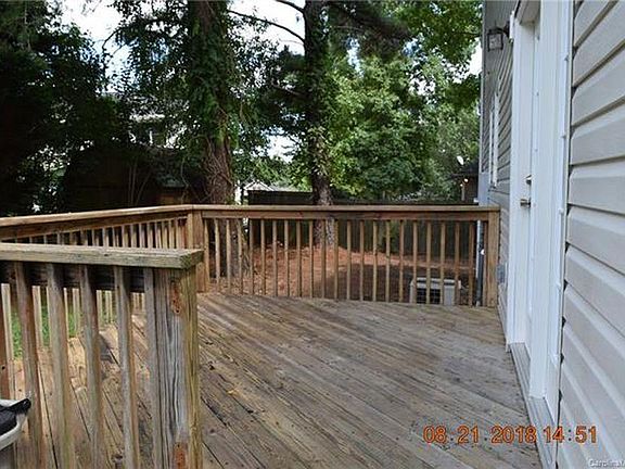 4th image of 2184 Myrtlewoods Dr