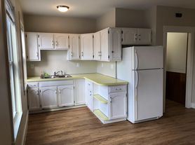 39 Dartmouth St, Worcester, MA