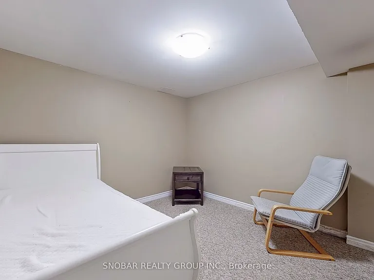 2213 Blackbird Ct — Photo 45
