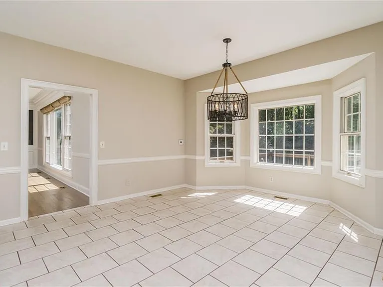 565 River Chase Point — Photo 7