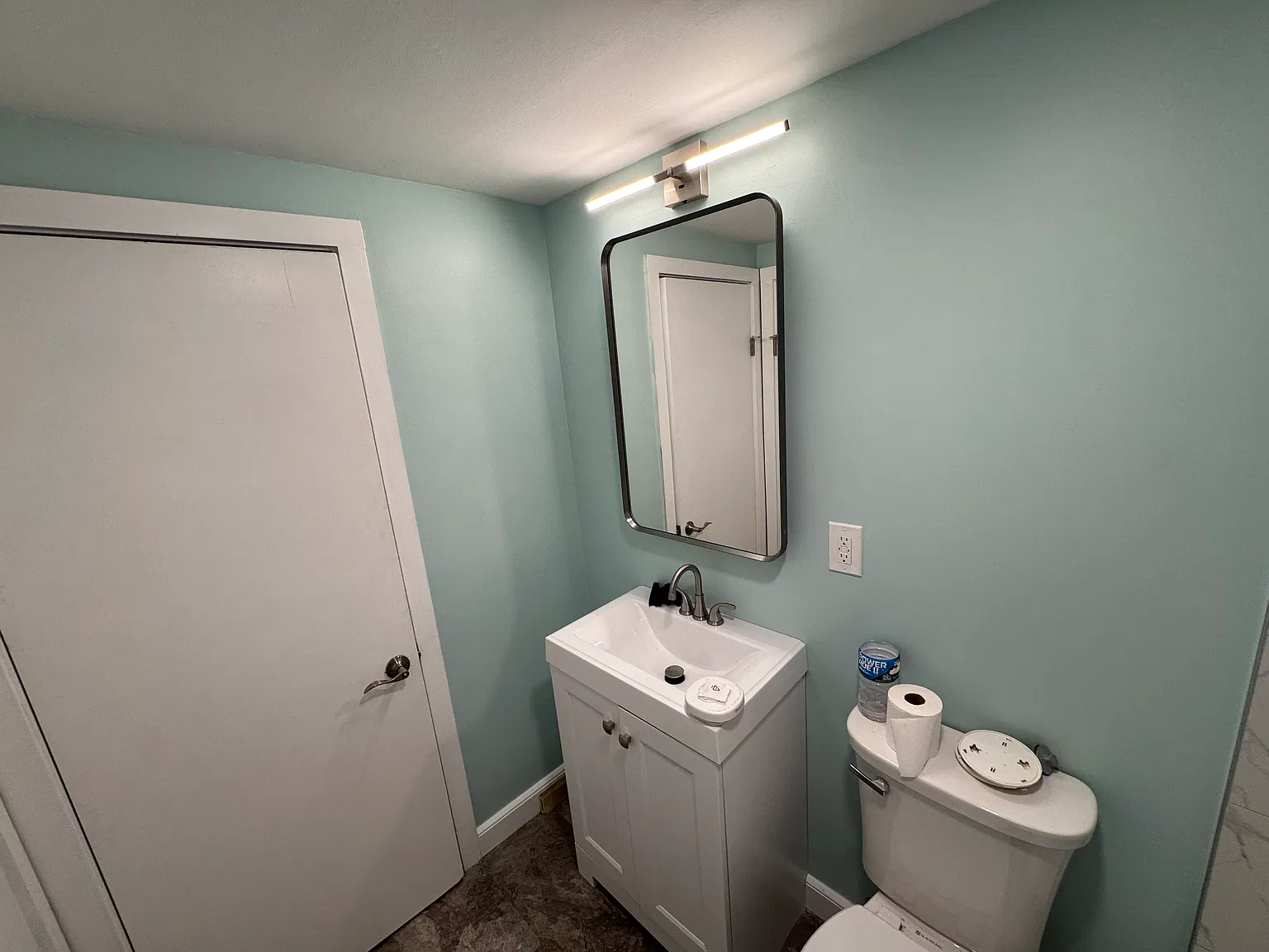 3 bed, 1000 sqft, $2,795 — Photo 3