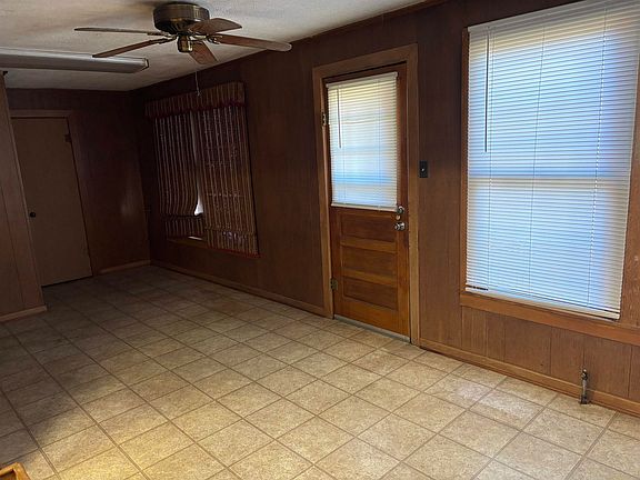 3rd image of 2853 60th St