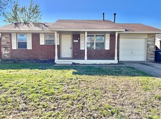 913 Gale, Moore, OK 73160