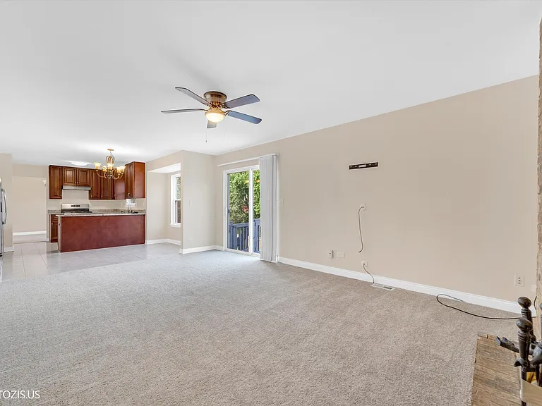 1906 Armwood Ln — Photo 16
