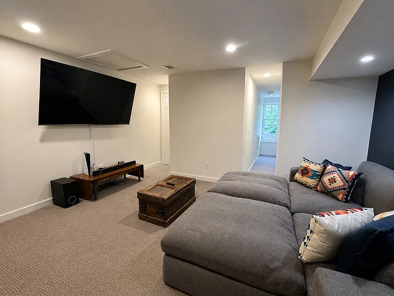 617 Cheltenham Ave — Photo 14