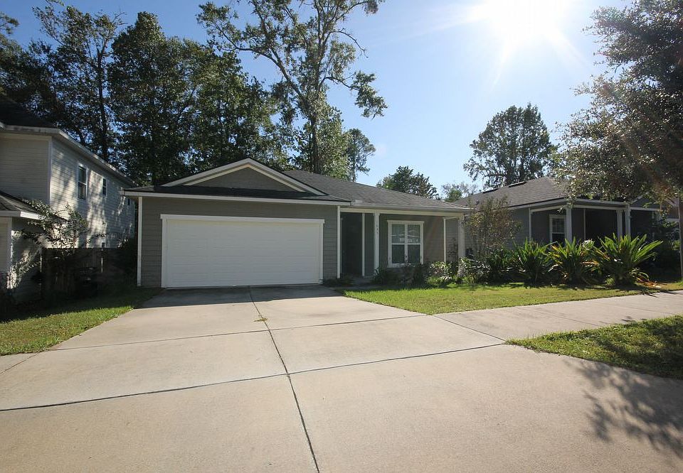 1st image of 1635 NW 34th Ave