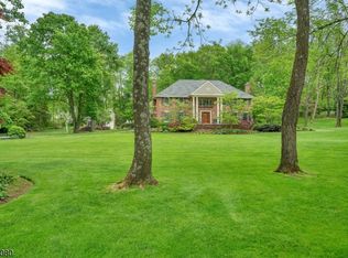 63 Millbrook Rd, New Vernon, NJ 07976