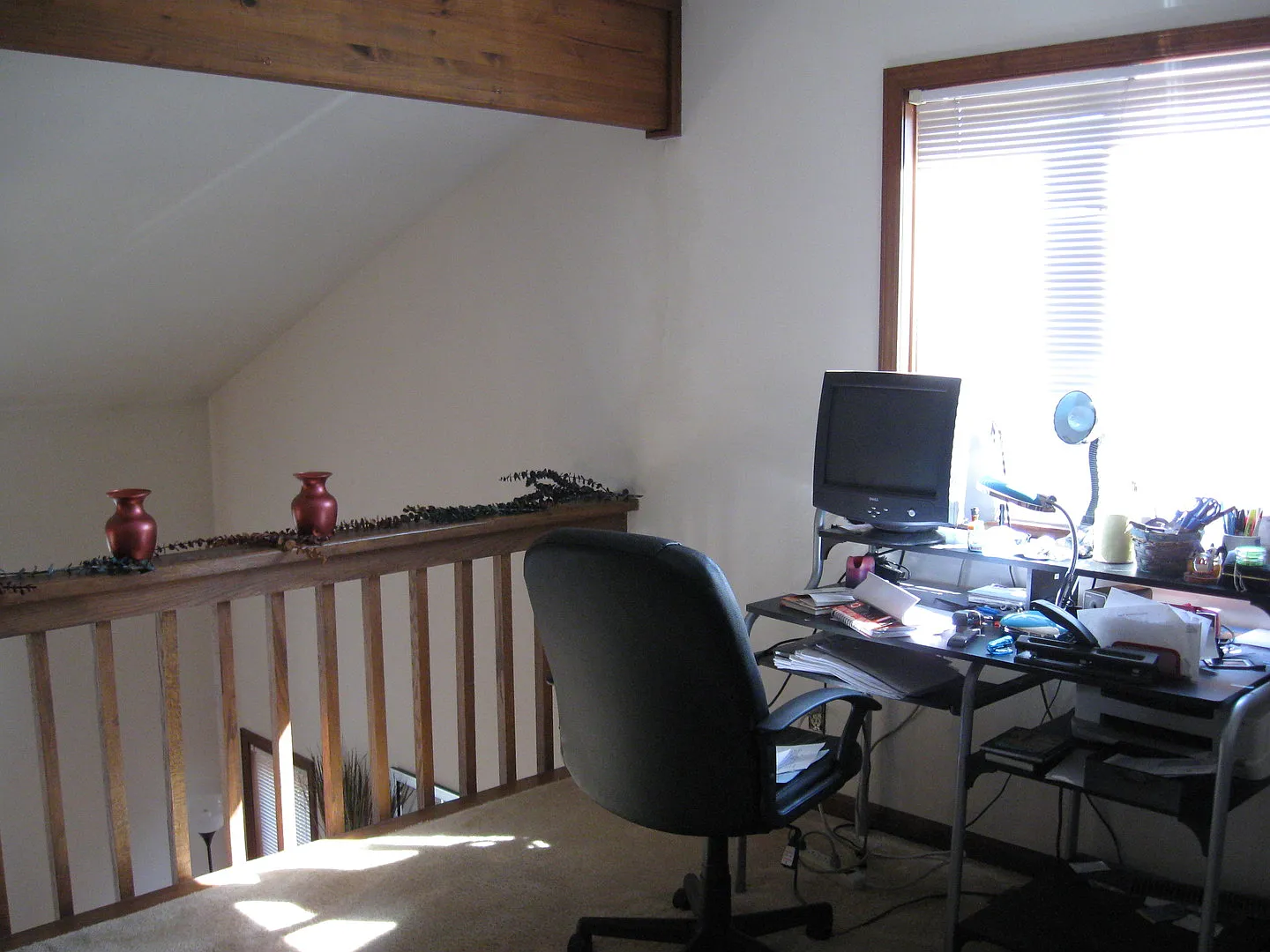 Spacious 3bed home in quiet Westside neighborhood just blocks from shopping & campus. — Photo 3