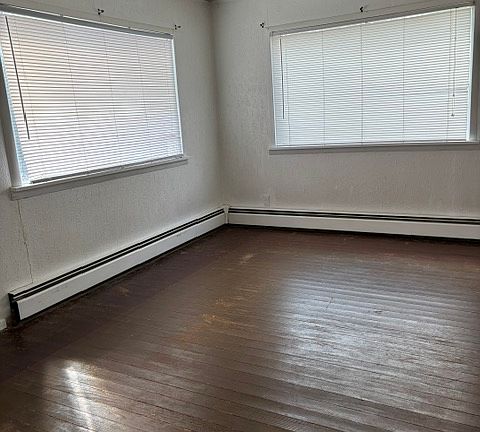 2nd image of 205 E Emma St