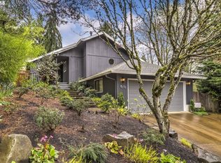 6111 SW 33rd Pl, Portland, OR 97239