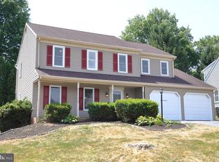 1548 Dunmore Dr, Lancaster, PA 17602