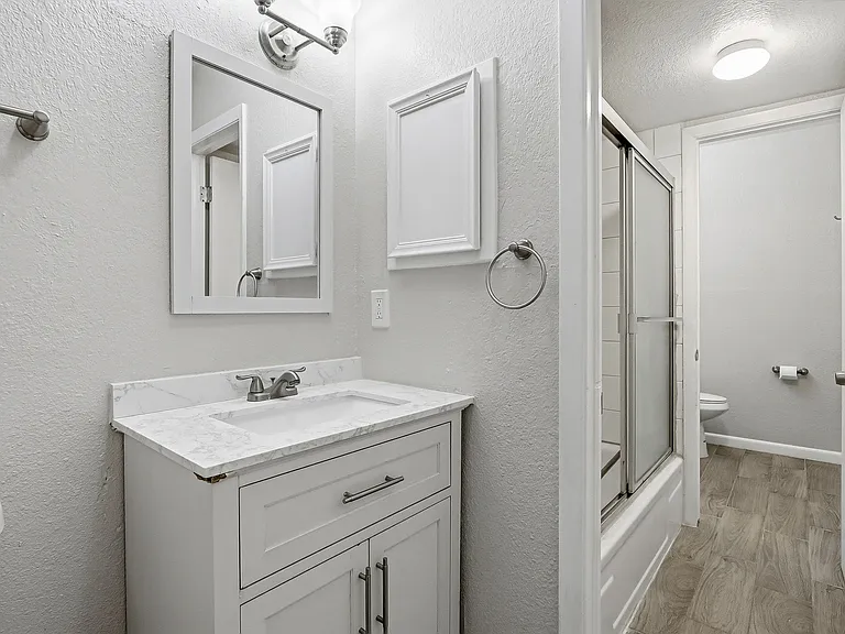 10604 Springwood Dr #D — Photo 22