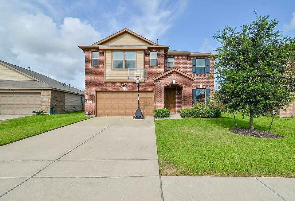 1st image of 6715 Crescent Creek Ln