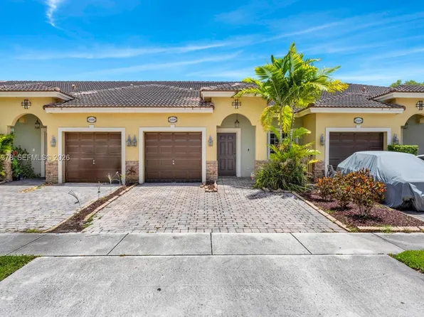 3326 NE 11th Dr, Homestead, FL 33033