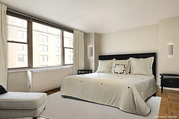 Sold by Stribling | media 15