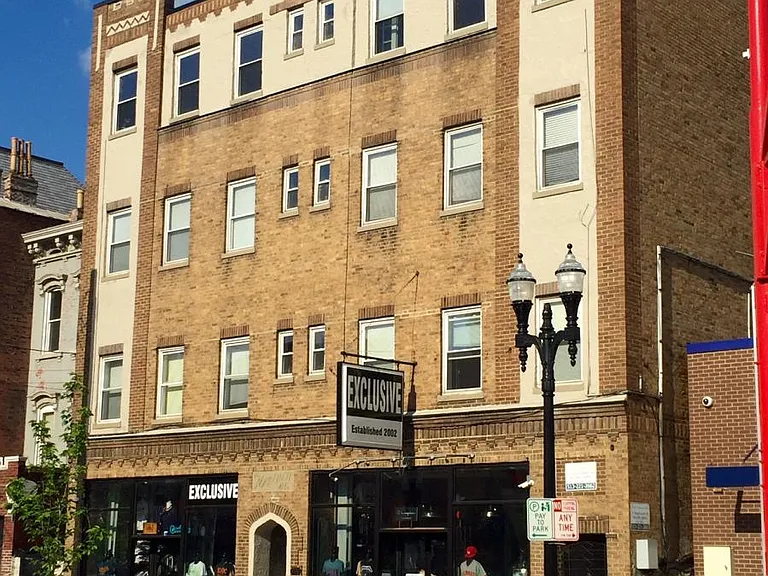 2722 Vine St #9 — Photo 14