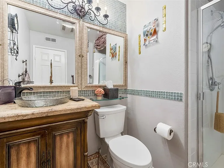 5643 Willowmere Ln — Photo 18