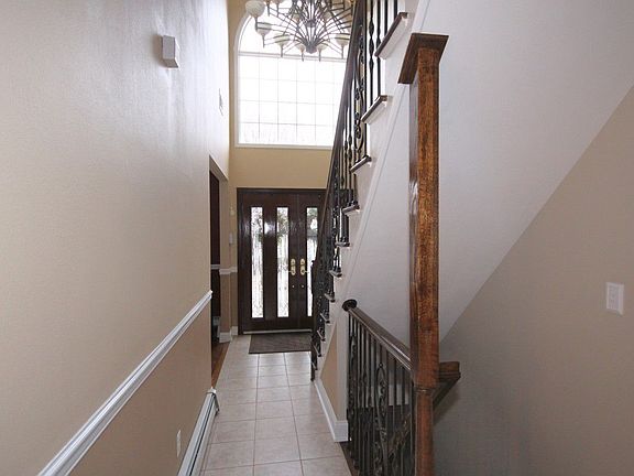 5th image of 24 Hale St