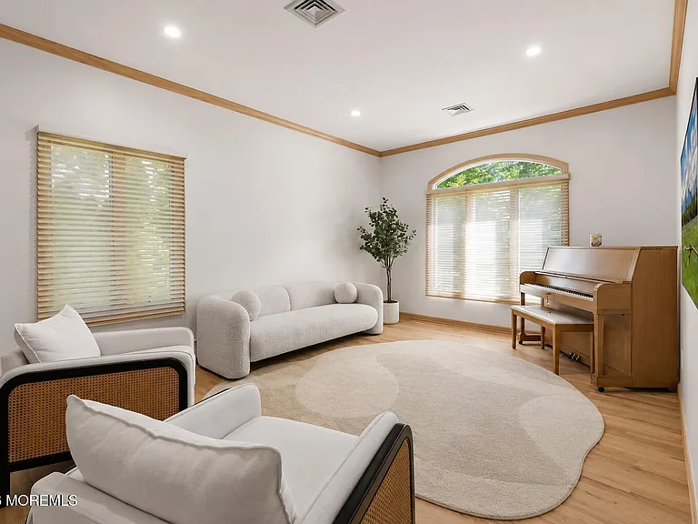 415 Windermere Ave — Photo 5