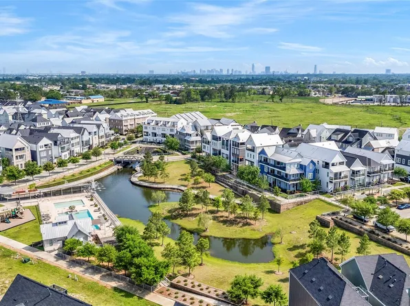 8711 Park Kolbe Ln, Houston, TX 77080