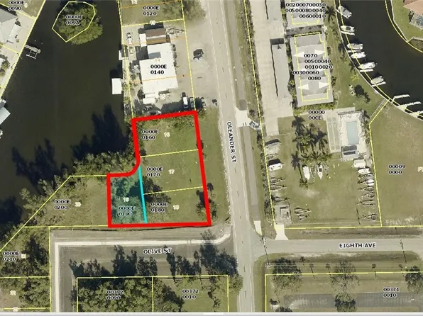 2831 Oleander St, Saint James City, FL 33956