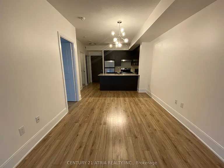 560 Front St W #706 — Photo 6