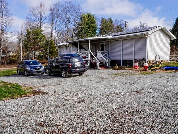 3rd image of 285 Lynn Morgan Rd