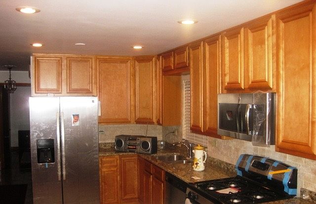 2nd image of 6307 W Montrose Ave