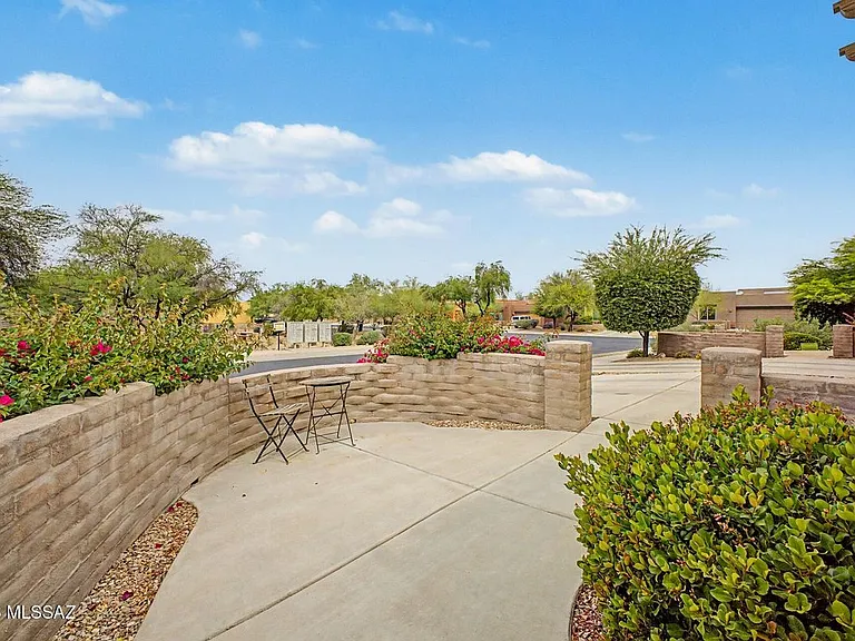 9854 N Wide Sky Dr — Photo 27