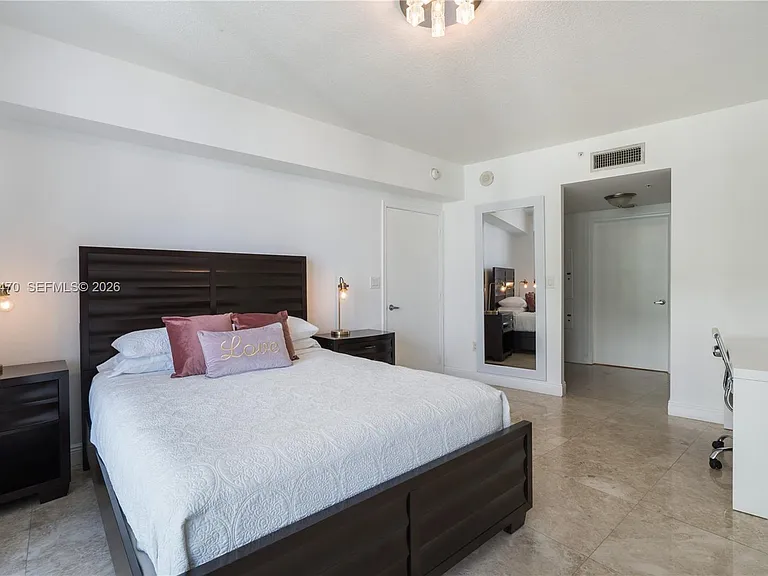 1750 N Bayshore Dr #3409 — Photo 12