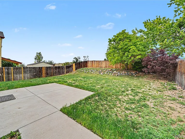 21637 E Crestline Dr — Photo 19