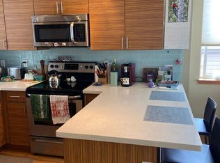 5950 California Ave SW UNIT C, Seattle, WA 98136