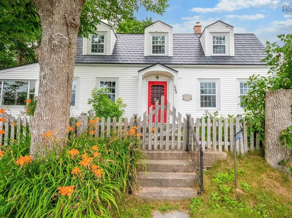 5284 Highway 3, Chester Basin, NS B0J 1K0
