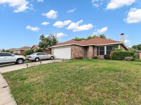 3559 Red Mine Ln, Grand Prairie, TX 75052