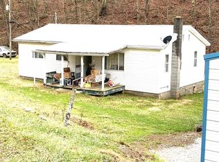 8404 Low Gap Run Rd, Littleton, WV 26581